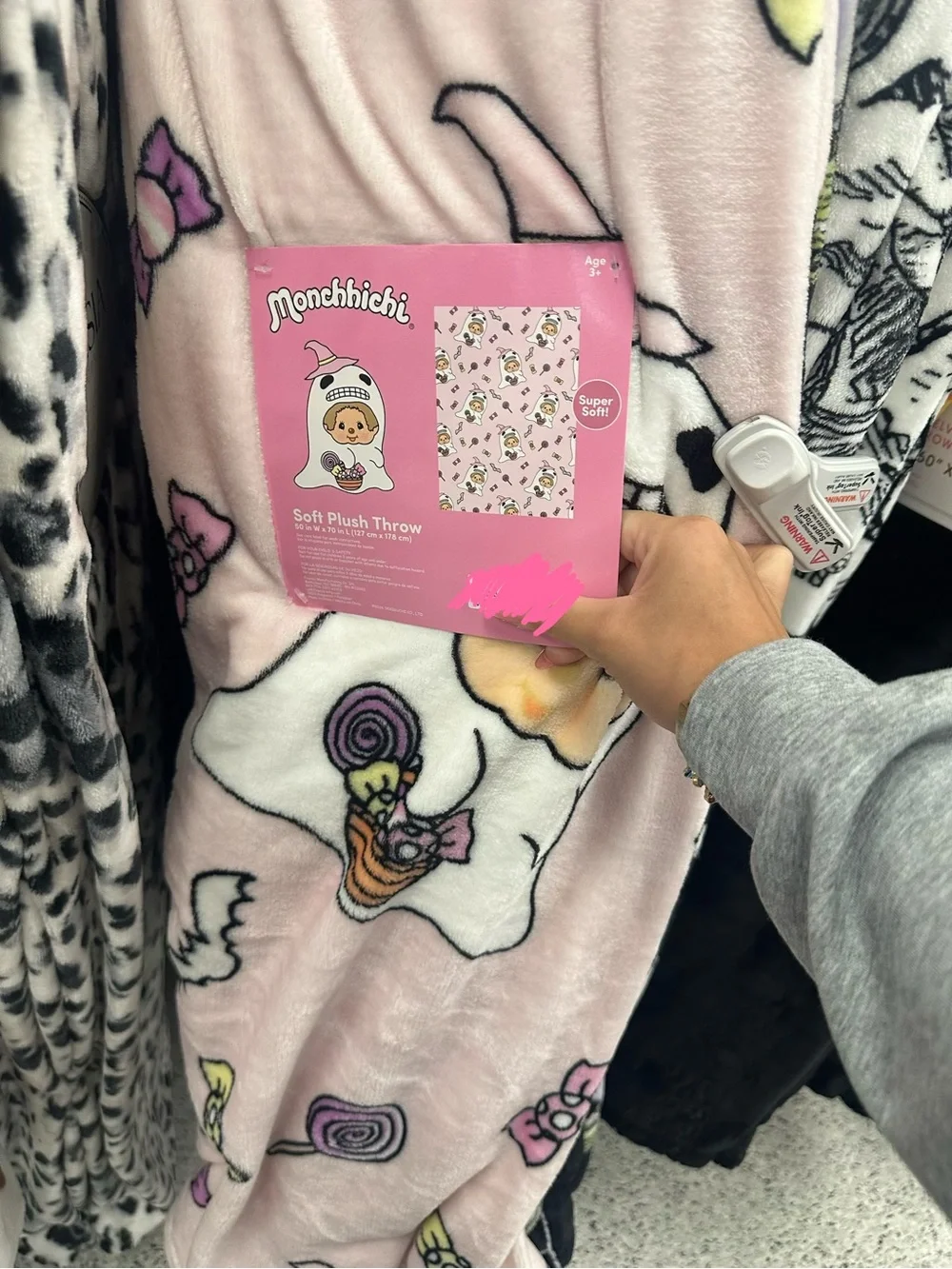 Monchhichi Halloween Soft Plush Throw - Pink Character Print